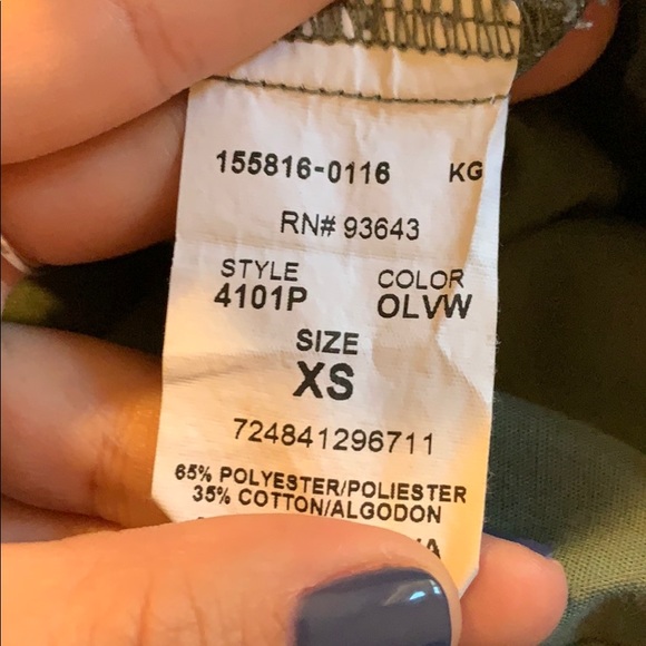 Cherokee scrubs set - EUC olive green - Picture 3 of 5